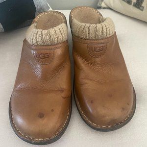 UGG  Australia Gael 1937 Slip on Wedge, Size 10